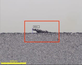 使用顯微鏡觀測電動車電池